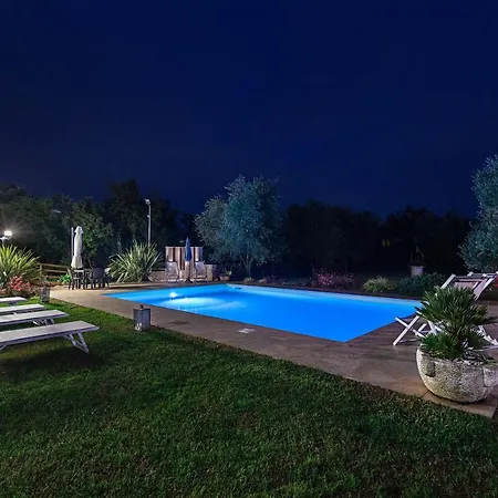 Daniela Con Piscina Vista By Wonderful Italy Soiano Del Lago